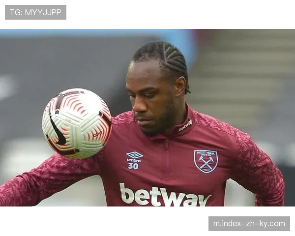 帕纳辛纳科斯中场组织核心伤缺,进攻串联受到明显影响